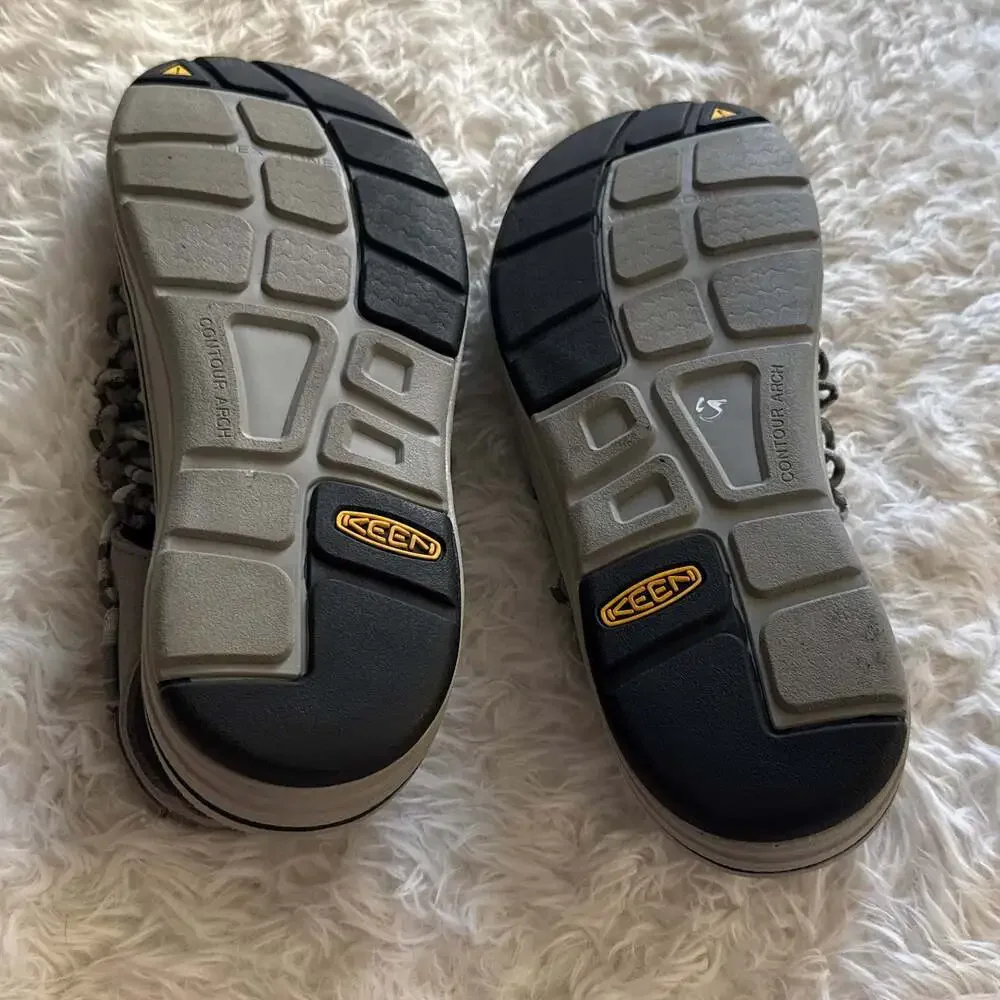 KEEN Men's Uneek Classic‎ Two-Cord Sandal in Magnet/Steel Grey 10.5